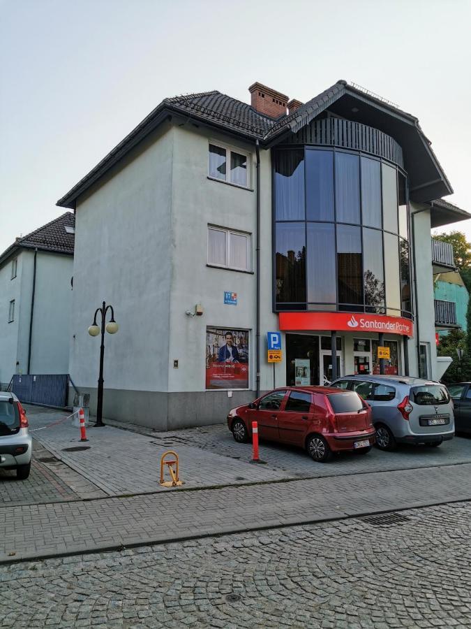 Uroczy Apartament Przy Deptaku Z Parkingiem. Поляница-Здрой Екстериор снимка